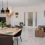 Passamonte Villa *